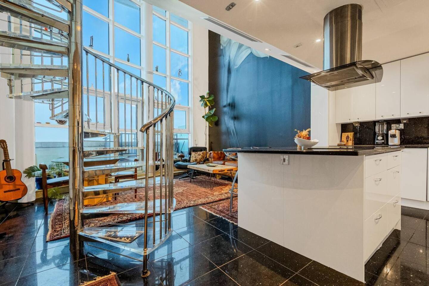 London Canary Wharf Riverside Penthouse Apartment Exterior photo